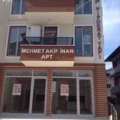 Mehmet Akif İnan apartmanı