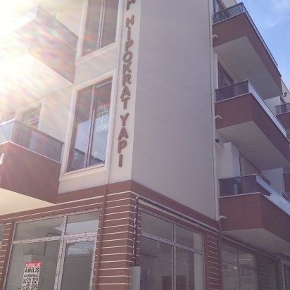 Mehmet Akif İnan apartmanı
