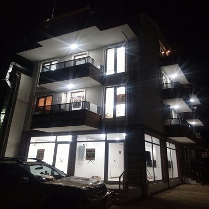 Mehmet Akif İnan apartmanı