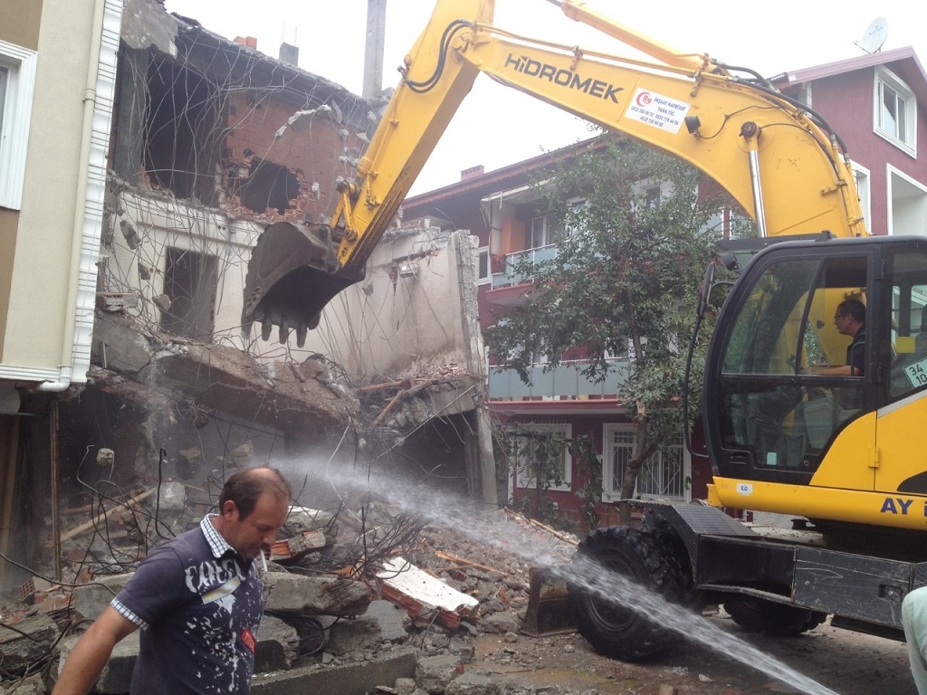 Mehmet Akif İnan apartmanı